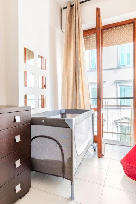 Casa Etruschi - Appartamento Con Posto Auto Ліворно Екстер'єр фото