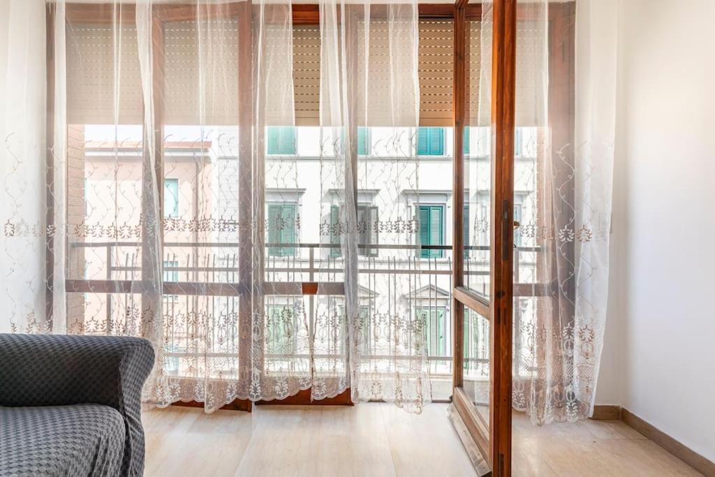 Casa Etruschi - Appartamento Con Posto Auto Ліворно Екстер'єр фото